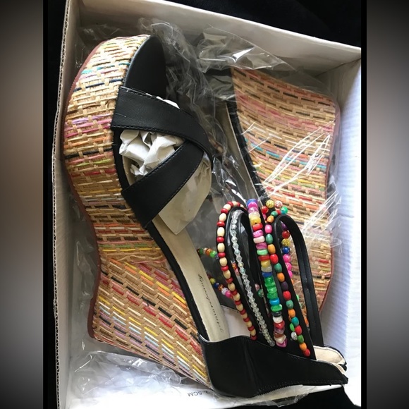 *NEW* wedge sandals,size 9 - Picture 3 of 8